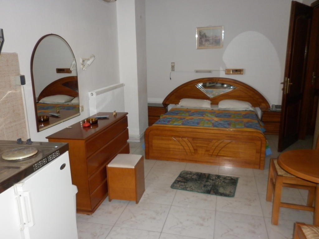 Miramare Hotel Lakkíon Quarto foto