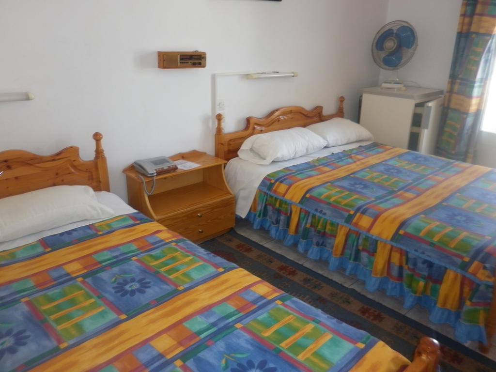 Miramare Hotel Lakkíon Quarto foto